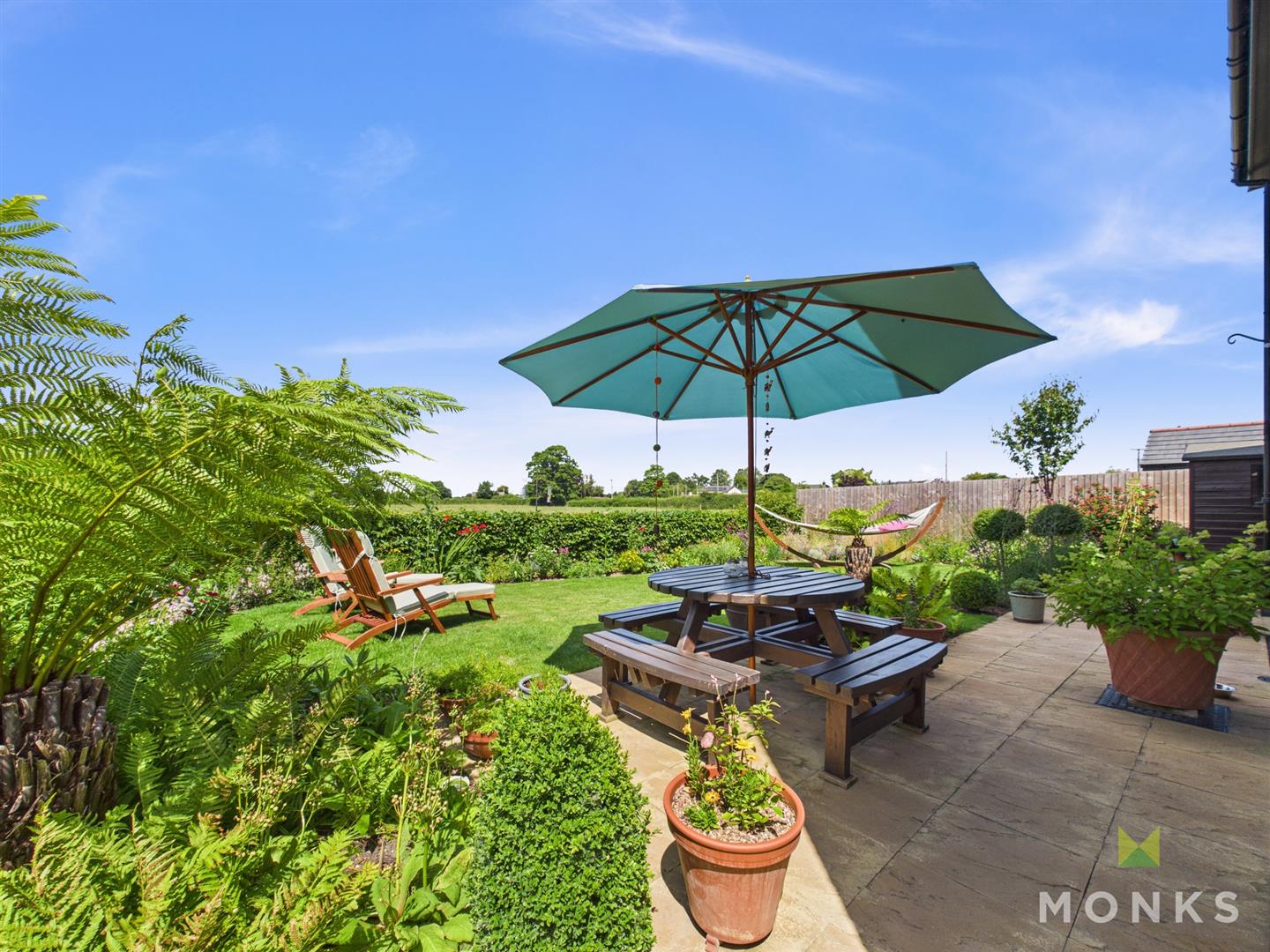 3 Hornbeam Close, Oswestry, SY11 3FL For Sale